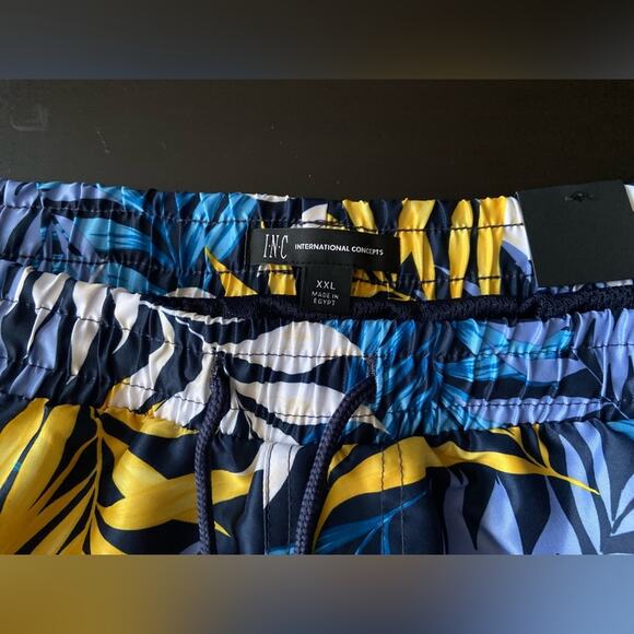 INC INTERNATIONAL CONCEPTS Navy Floral Swim Trunks Mens sz XXL (NWT) - Picture 2 of 8